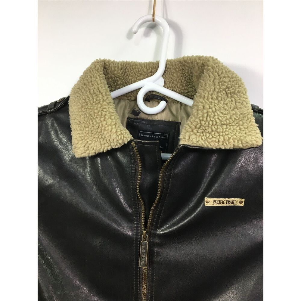 Pacific Trail Womens Bomber jacket Distressed Brown faux leather Sz L‎ 14/16